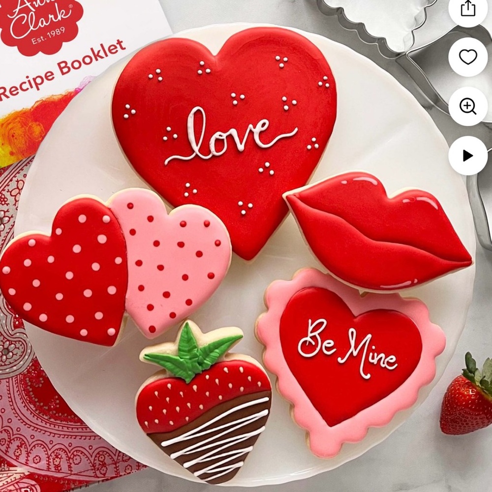 Valentine's Day Cookie Cutter Set - Red and Pink